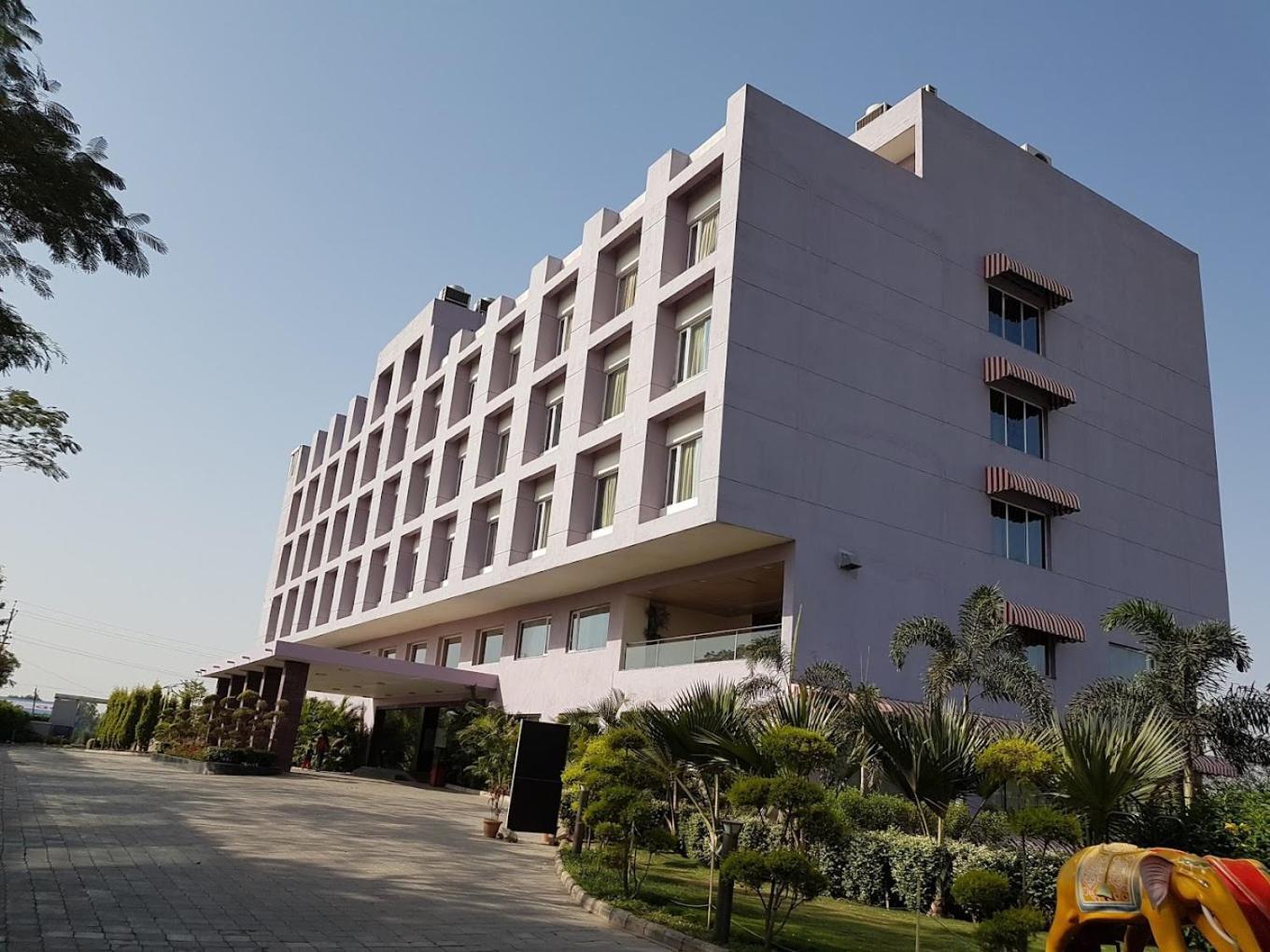 Nandan Kanan Hotel & Resort Sipra Esterno foto